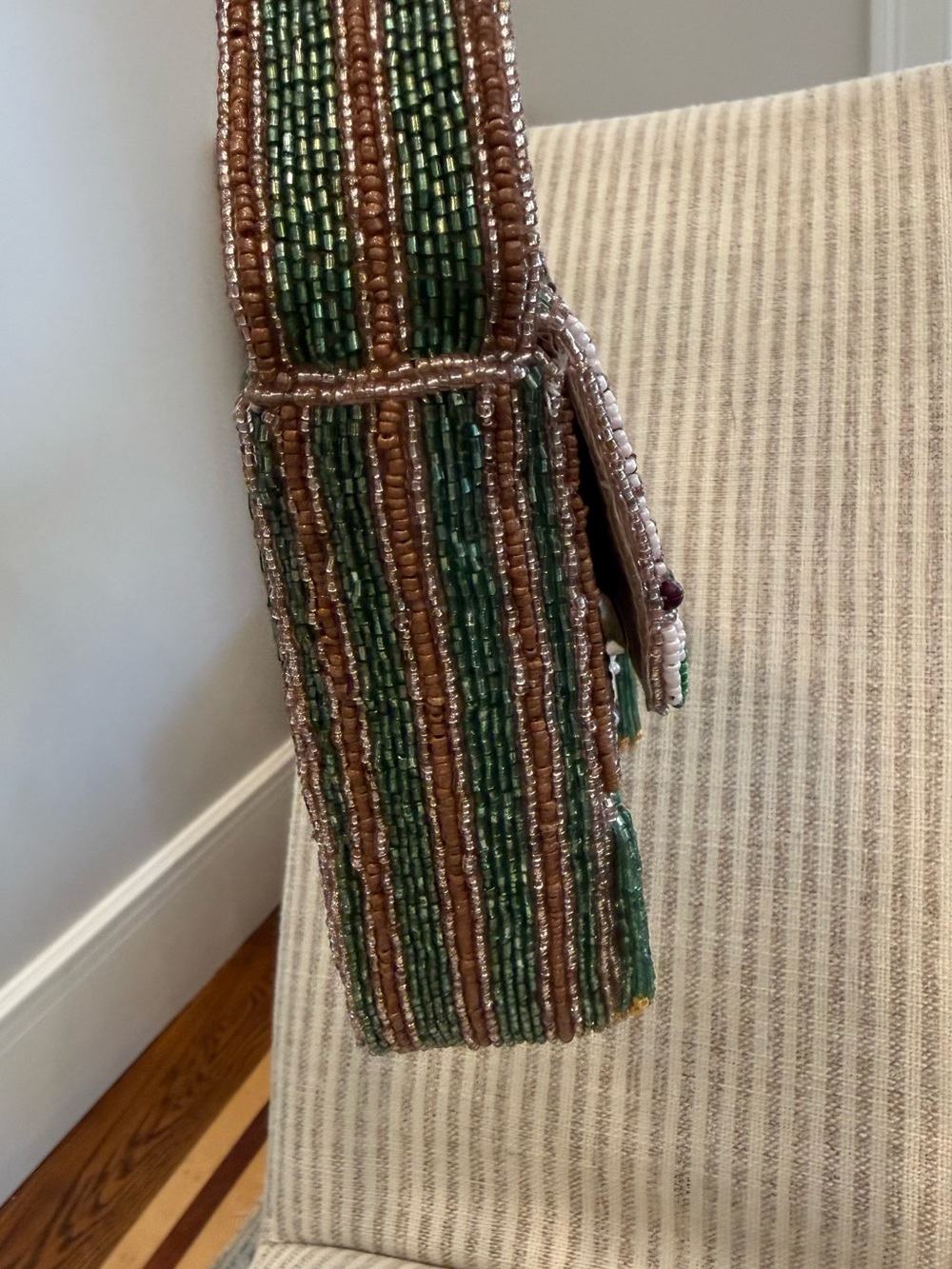 Beaded Green Palm Motif Shoulder Bag - Picture 4 of 6
